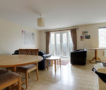 2 bedroom apartment to rent - Photo 3