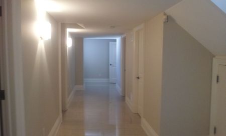 For Lease - 622 COLDSTREM Avenue, Toronto, Ontario - Photo 2