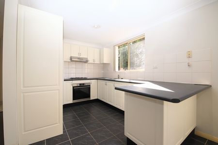Three Bedroom Townhouse Plus Study - Photo 4