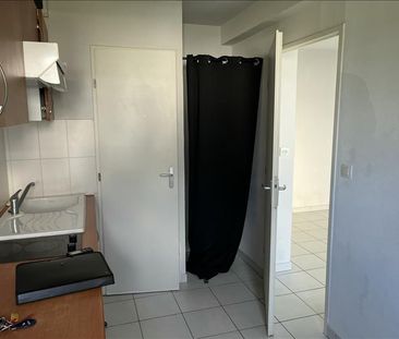 Location Appartement 2 pièces 45m² LANNION 22300 - Photo 4