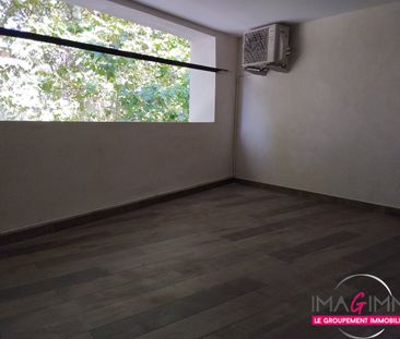 Location Appartement 2 pièces 49m² POUSSAN 34560 - Photo 2