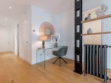Excellent 2 Bedroom apartment for rent in Recoletos, Madrid - Photo 2