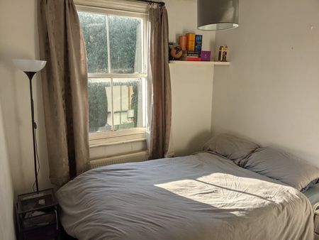 Room in a Shared House, Shakespeare Road, SE24 - Photo 3