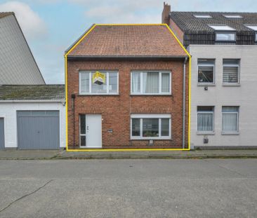 Instapklare rijwoning met 3 slaapkamers, koer en garage - Photo 3