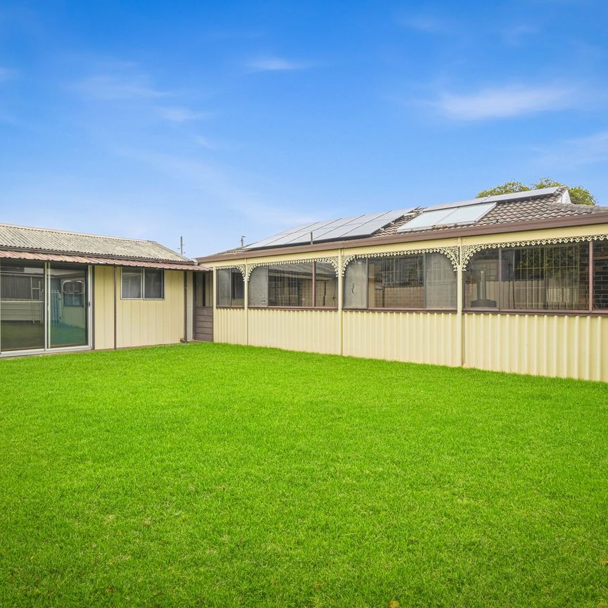 3 Bedroom Home for Rent! - Photo 1