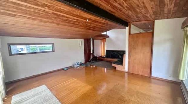 CLOSE TO CAMBRIDGE EAST SCHOOLS - Photo 1