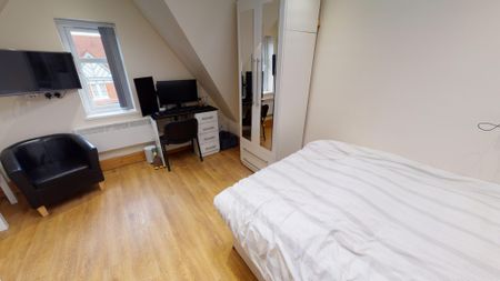 3 Raglan Road Edgbaston - Photo 2