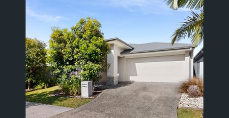 Family Living with a Warm Welcome - Rent will increase to $850 per week after 20/12/25 - Photo 2