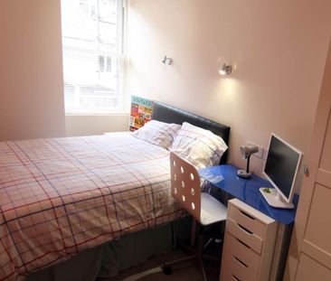 Apartment 2 (Gwyrddlas), 121 High Street - Photo 5