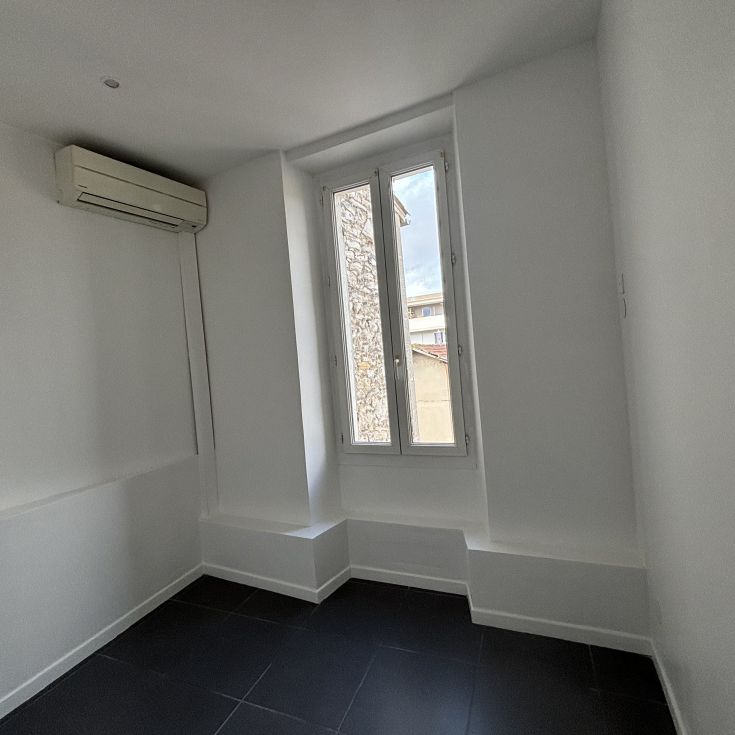 Location T1/2 28m² Marseille 13004 Capelette - Photo 1
