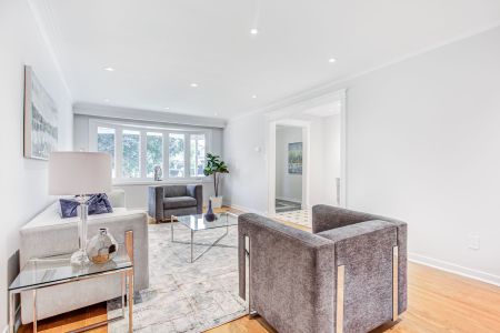 For Lease - 18 Arran Crescent Unit# Main Unit, Toronto, Ontario - Photo 2