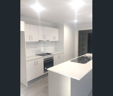 Spacious family home - Glenvale close to amenities - Photo 6