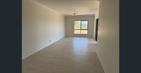 Brand New 3+1 bedroom house for rent in Farley - Photo 4