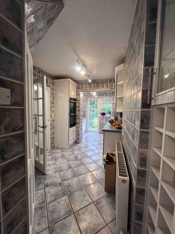 5 Bed Detached house to let in Enfield - Photo 4