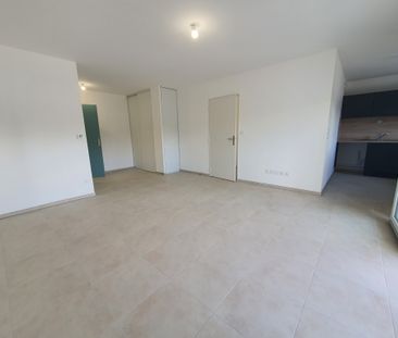 Location Appartement 3 pièces 66m² MARSEILLE 14ème - Photo 1