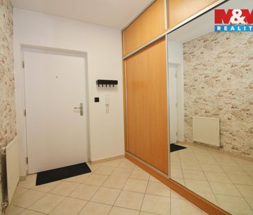 Pronájem bytu 2+kk 45 m², Velvarská 17, Horoměřice - Photo 3