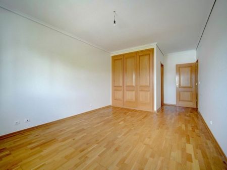 2 room luxury Apartment for rent in Monte Estoril, Cascais, Lisbon - Photo 5