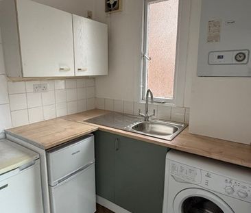 1 Bed Flat, Chorlton-Cum-Hardy, M21 - Photo 4