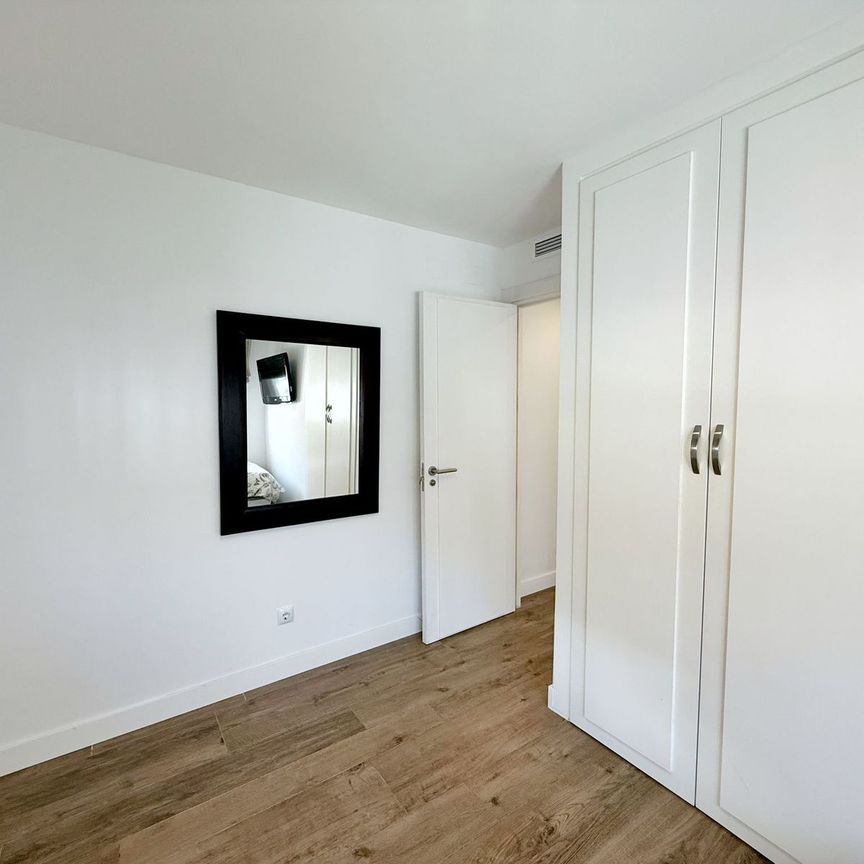 Middle Floor Apartment in La Quinta - Photo 1