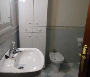 Piso de alquiler en Calle de Granero, Carmelitas - Photo 2
