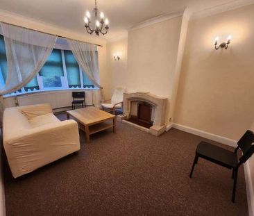 Hedgeley, Woodford Avenue, Ilford, IG4 - Photo 6