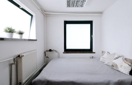 Kawalerka w kameralnym budynku na Zaciszu 20 m² - Photo 2