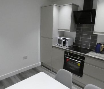 2 bedroom house share to rent - Photo 3