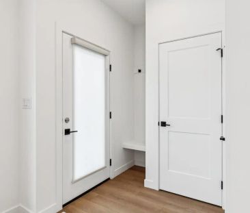 Glenora 2 4 Plex — 1 bedroom - Photo 1
