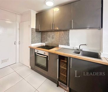 apartment to rent Brecon Tower, Guild Close, Birmingham, B16 - Photo 2