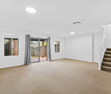 Perfectly Positioned Family Home in a Quiet Baulkham Hills Pocket |... - Photo 3