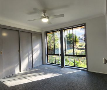 35 YACHTSMAN CRESCENT, Salamander Bay NSW 2317 - House For Rent | D... - Photo 2