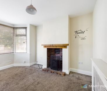 3 bedroom end of terrace house to rent - Photo 4