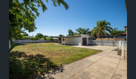 Great Renovated Home With Charm - Photo 5