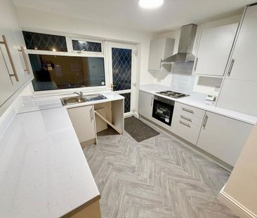 2 bedroom terraced house to rent - Photo 3