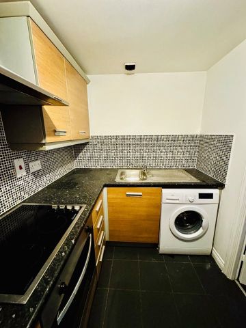 2 Bed Flat, Middlewood Street, M5 - Photo 4