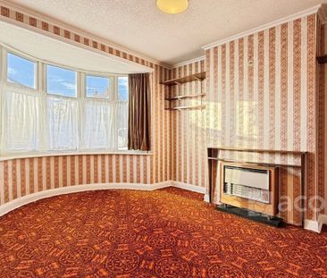 Semi-detached House to rent - Cambridge Avenue, Welling, DA16 - Photo 2