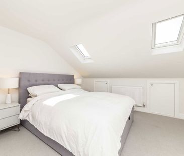 Eversleigh Road, SW11, London - Photo 2