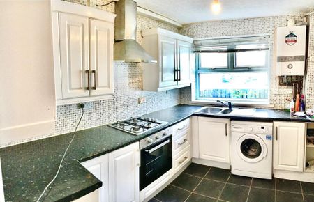 3 bedroom terraced house to rent - Photo 5