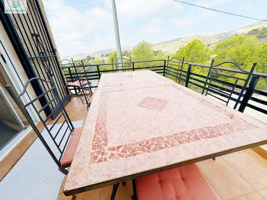 Luxury 5 room Detached House for rent in Aigues, Valencia - Photo 1