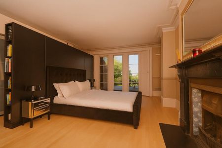 3 bedroom flat to rent - Photo 3