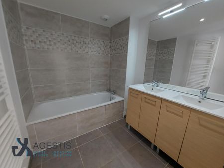 APPARTEMENT T3 62M - Photo 3