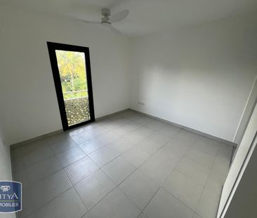Location Appartement 3 pièces 65m² LE TAMPON 97430 - Photo 2