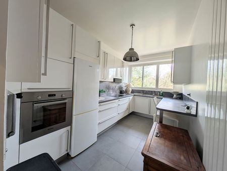 Location Appartement 4 pièces 84m² - Photo 3