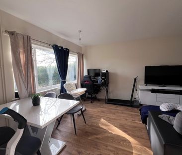 Eastfields - Photo 1