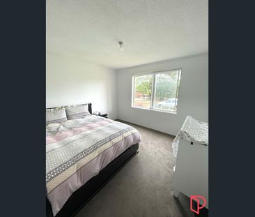 A Bright Beginning on Shorland Place - Photo 3