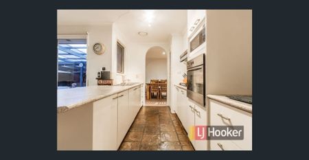 PERFECT FOR FAMILIES! - Photo 2