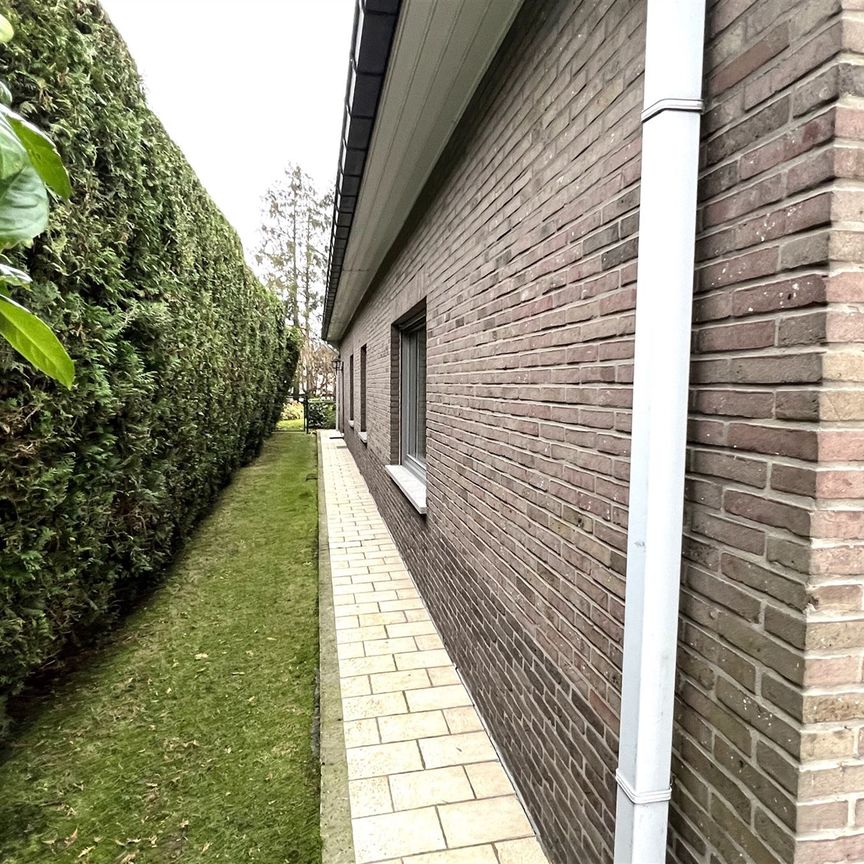 Royale woning gelegen in een groene omgeving met 3 slaapkamers en dubbele garage - Photo 1