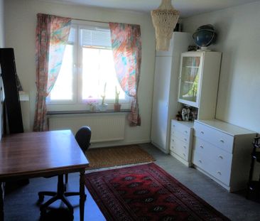 Vårbergsvägen, Skärholmen - Photo 2