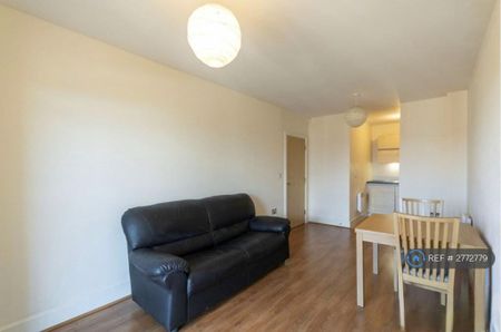 1 bedroom flat to rent - Photo 2