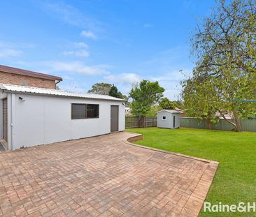 Charming character Californian Bungalow Family Home !! - Photo 5